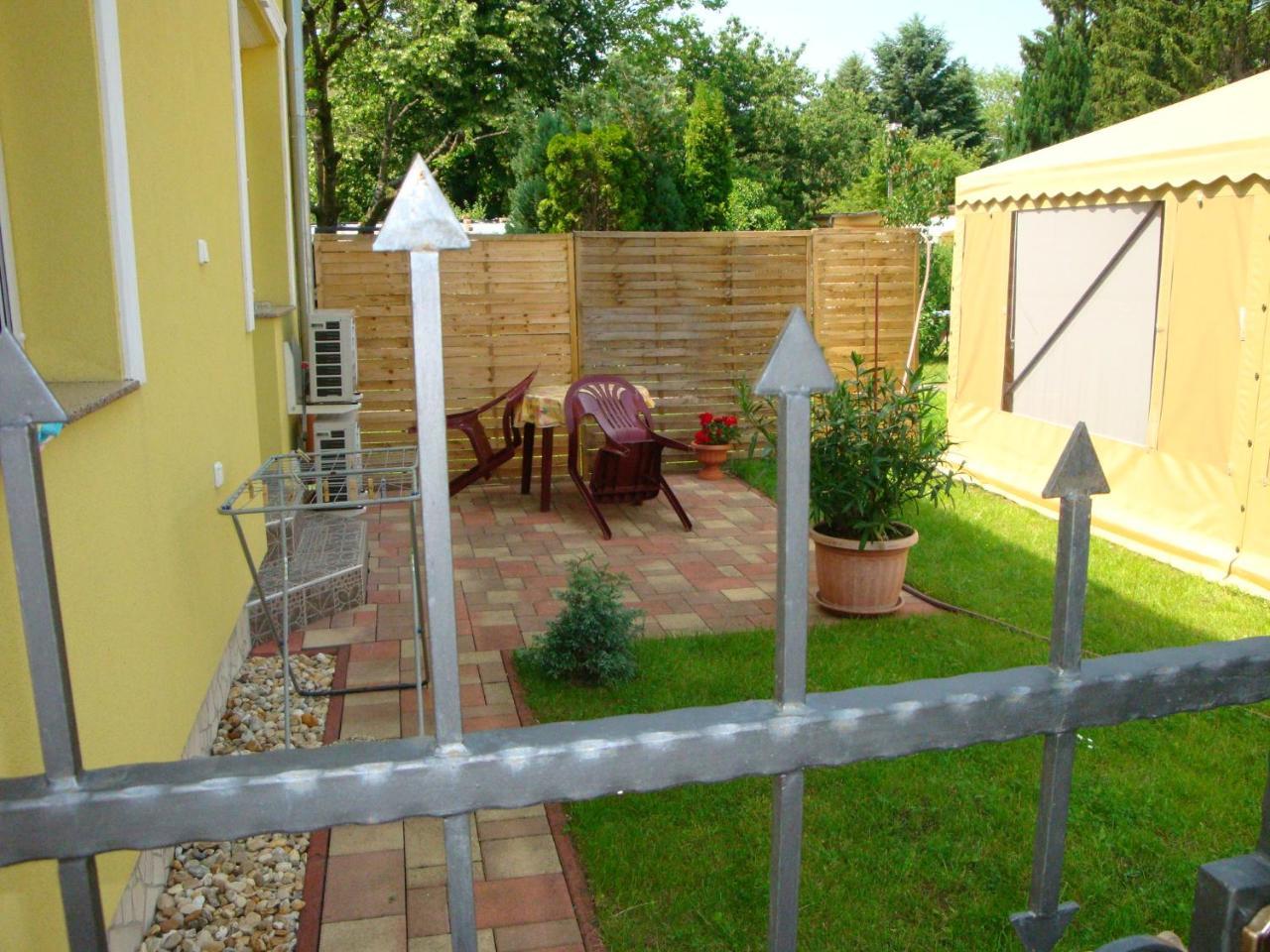 Yellow Apartmanhaz Bük Buitenkant foto