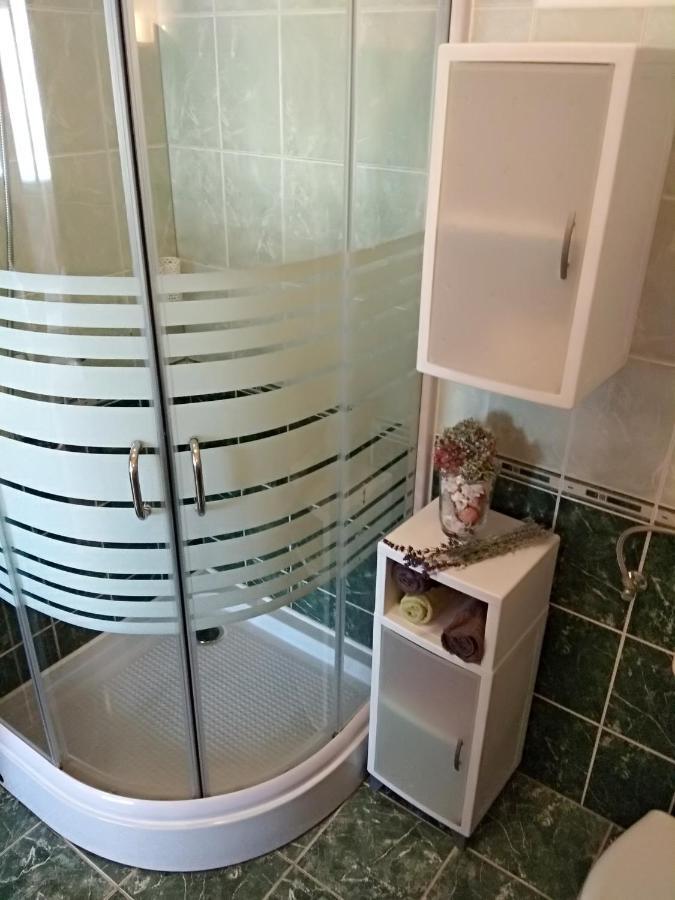 Yellow Apartmanhaz Bük Buitenkant foto