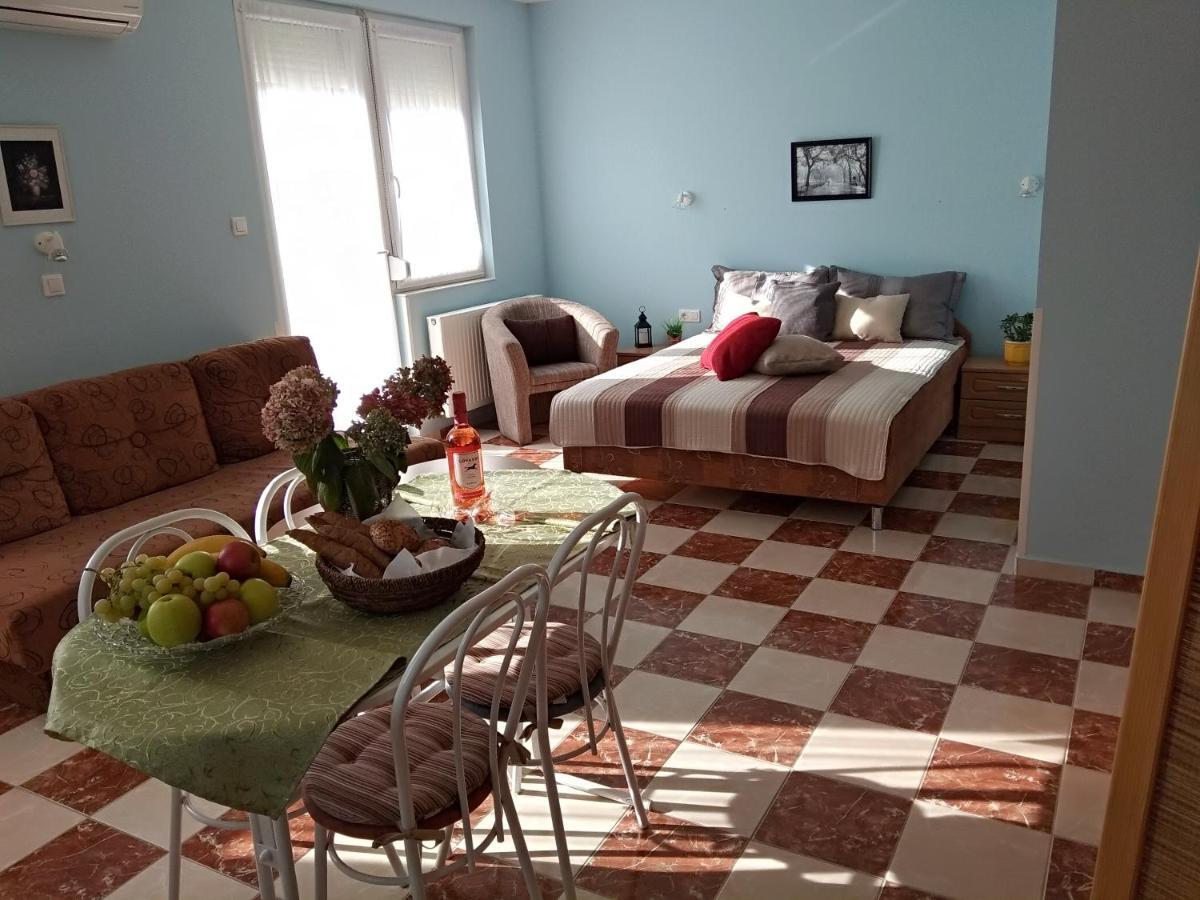 Yellow Apartmanhaz Bük Buitenkant foto